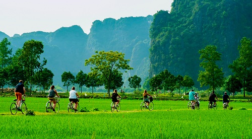 HIỆN TRẠNG VÀ MÔ HÌNH PHÁT TRIỂN DU LỊCH DỰA VÀO CỘNG ĐỒNG TẠI THỪA THIÊN  HUẾ