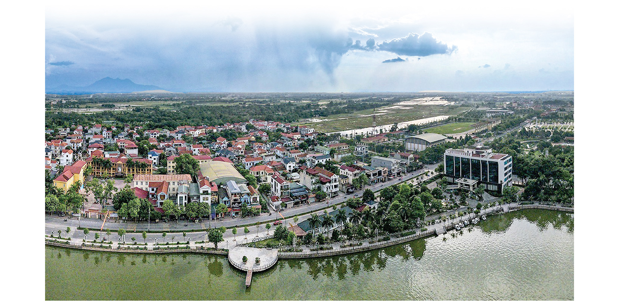 Diện mạo đ&ocirc; thị v&agrave; n&ocirc;ng th&ocirc;n Ph&uacute; Thọ ng&agrave;y c&agrave;ng khởi sắc.