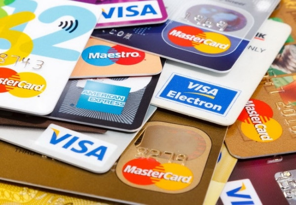 Sử dụng thẻ tín dụng là một cách hiệu quả để quản lý tài chính của bạn. Với hình ảnh liên quan đến thẻ tín dụng, bạn sẽ hiểu được cách sử dụng thẻ tín dụng một cách hiệu quả và các lợi ích mà nó mang lại cho bạn trong việc quản lý tài chính của mình tại Việt Nam.