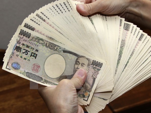 Tiền mặt ở Nhật Bản có thể khác biệt so với đồng tiền của các quốc gia khác. Hãy cùng tìm hiểu và khám phá những mệnh giá tiền mặt khác nhau của Nhật Bản thông qua hình ảnh này. Có thể bạn sẽ tìm thấy một điều thú vị mà bạn chưa từng biết về điều này từ trước đến nay.