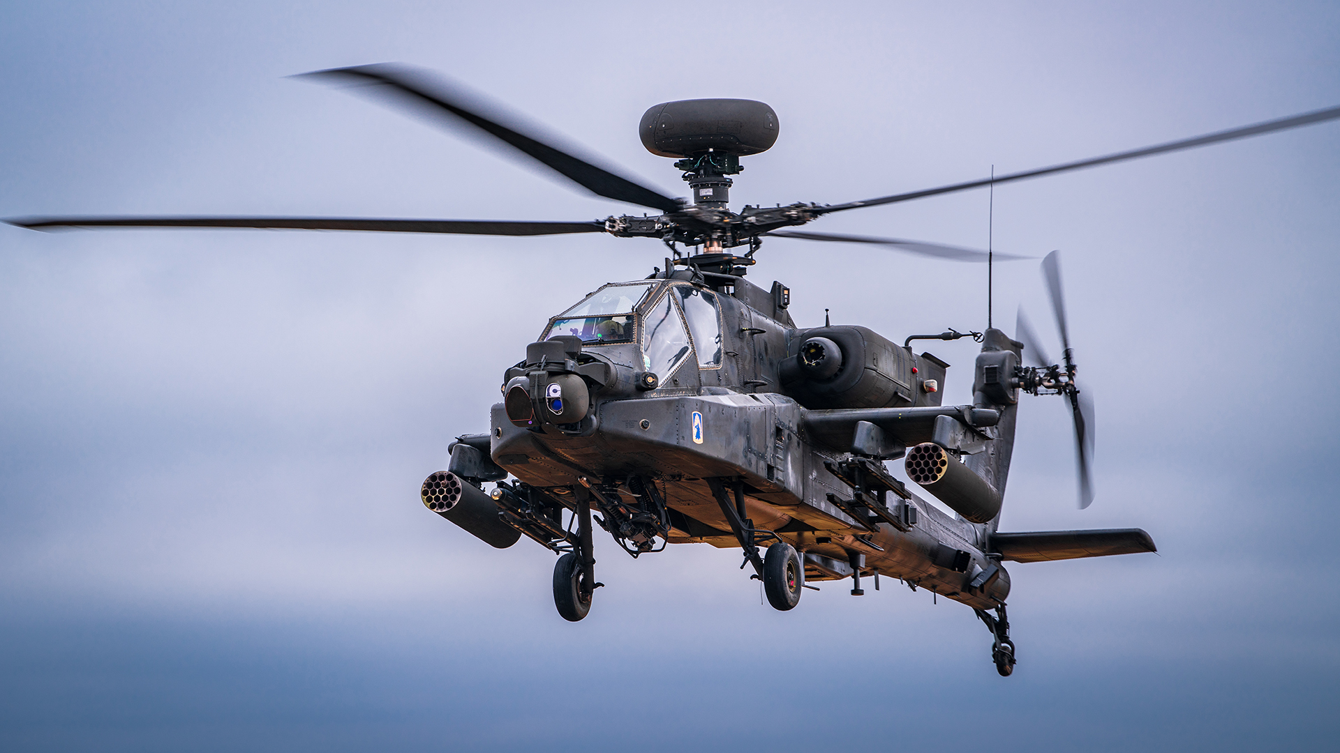 Khám phá sức mạnh của "sát thủ diệt tăng" AH-64 Apache của Mỹ điều tới sát  Nga - Tạp chí Tài chính