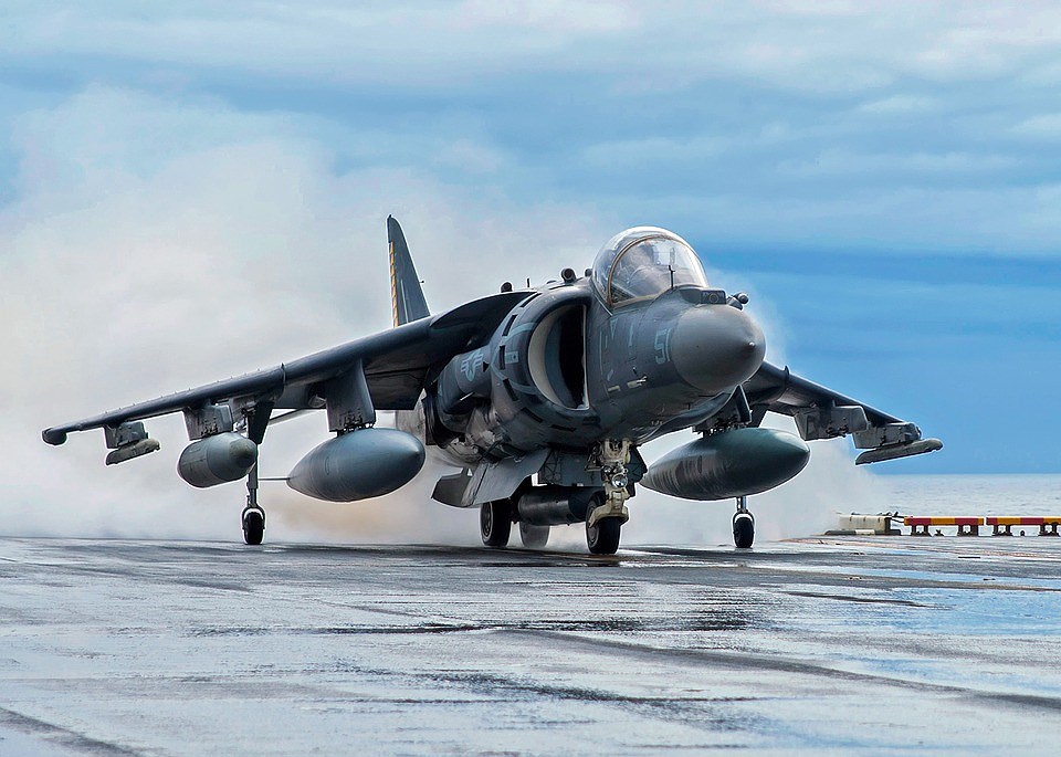 Chưa cần tới F-35B, AV-8B Harrier II vẫn đủ khiến Nga phải giật mình - Tạp  chí Tài chính