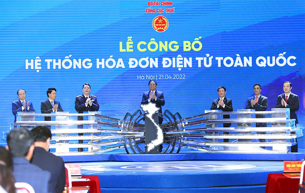 Thủ tướng Chính phủ Phạm Minh Chính dự lễ công bố Hóa đơn điện tử trên toàn quốc.