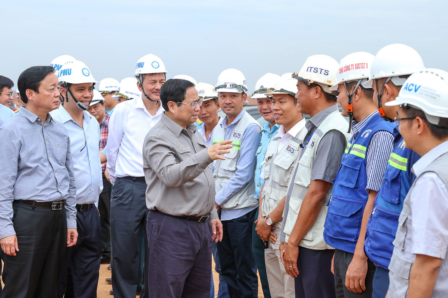 Thủ tướng Chính phủ Phạm Minh Chính kiểm tra hiện trường dự án sân bay quốc tế Long Thành, tỉnh Đồng Nai.