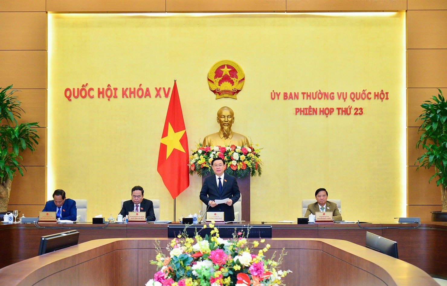 Chủ tịch Quốc hội Vương Đình Huệ phát biểu khai mạc Phiên họp thường kỳ lần thứ 23 của Ủy ban Thường vụ Quốc hội.