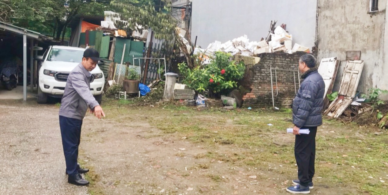 Gần 20 hộ dân với hàng trăm nhân khẩu tại ngõ 259 phố Vĩnh Hưng quận Hoàng Mai, Hà Nội) không hề được lấy ý kiến khi quy hoạch sử dụng đất. Nguồn: baotnvn.vn