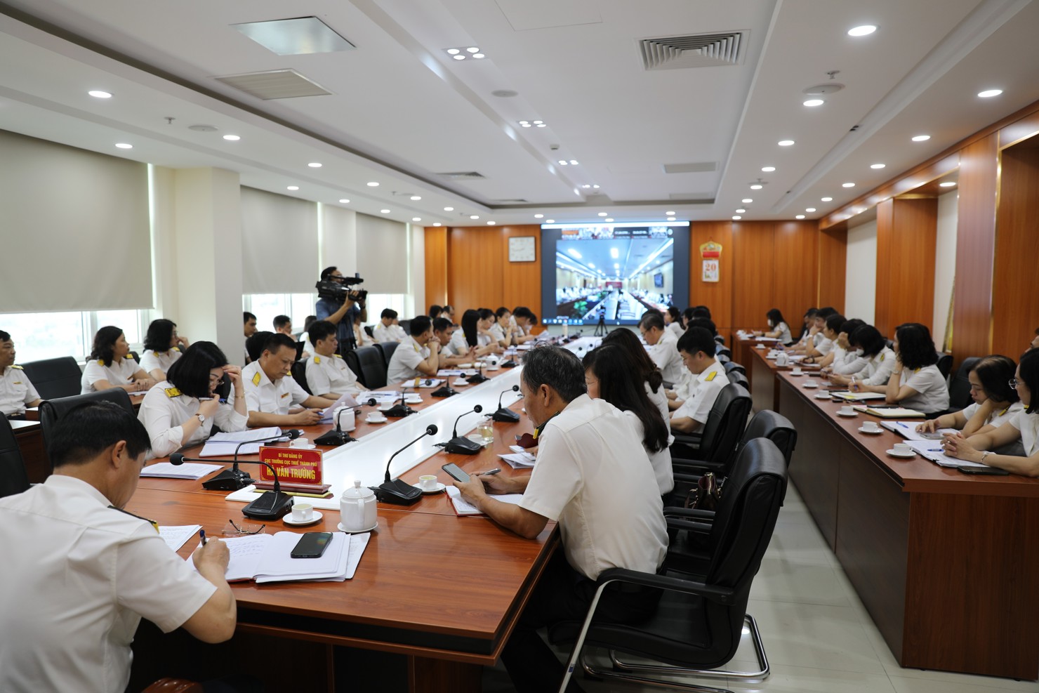 Mới đây, Tổng cục Thuế đã thành lập đoàn công tác khảo sát và tháo gỡ vướng mắc còn tồn tại trong hoàn thuế GTGT tại Hà Nội. 