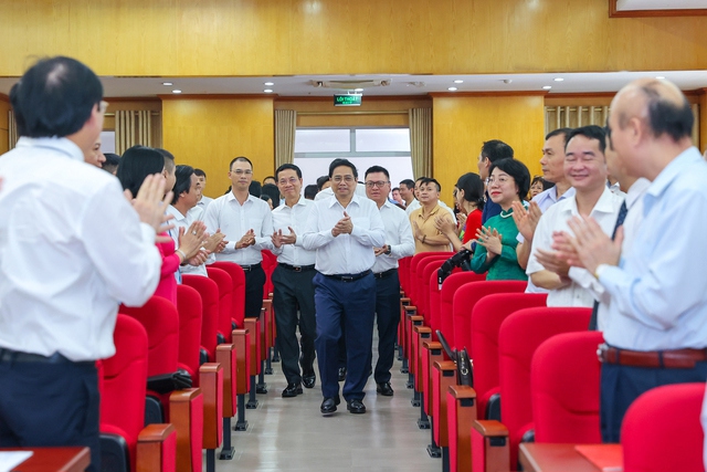 Thủ tướng Phạm Minh Chính tới thăm, làm việc với Hội Nhà báo Việt Nam - Ảnh: VGP/Nhật Bắc.