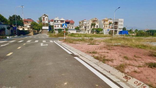 Ban Quản lý dự án đầu tư xây dựng huyện Sóc Sơn sẽ tổ chức đấu giá 8 thửa đất ở, có tổng diện tích là 815 m2. Ảnh minh họa. 