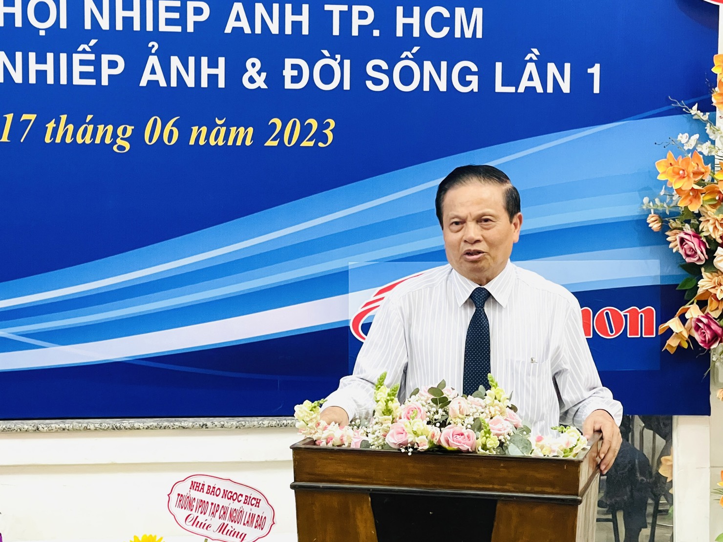 TS. Lê Doãn Hợp, nguyên Bộ trưởng Bộ Thông tin và Truyền thông, Chủ tịch Hội đồng cố vấn Tạp chí Nhiếp ảnh và Đời sống phát biểu tại buổi lễ. Ảnh: Anh Nhân