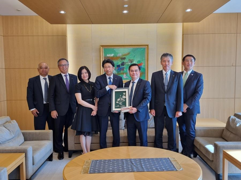Đại diện Vietcombank, ông Nguyễn Thanh Tùng – Tổng Giám đốc đã có buổi làm việc với Ông Masahiro Kihara – Tổng Giám đốc của tập đoàn tài chính Mizuho