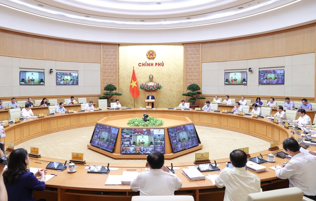 Thủ tướng Phạm Minh Chính chủ trì hội nghị trực tuyến toàn quốc Chính phủ với các địa phương và phiên họp Chính phủ thường kỳ tháng 6/2023 - Ảnh: VGP/Nhật Bắc