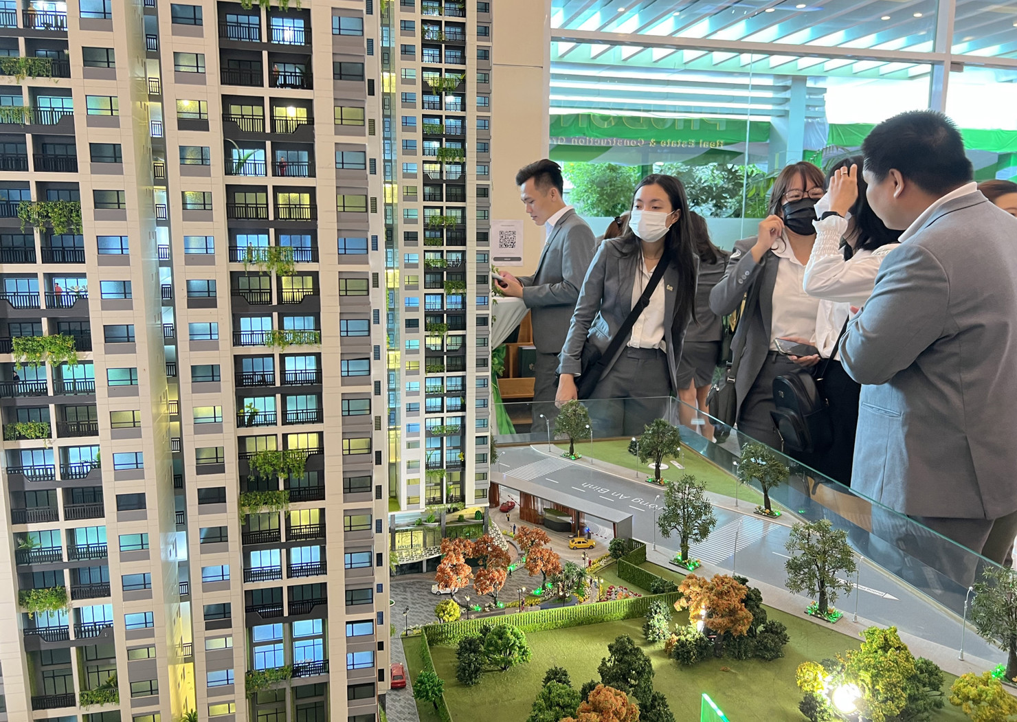 6 tháng đầu năm 2023, nguồn cung mới phân khúc căn hộ tại thị trường Hà Nội và TP. Hồ Chí Minh chỉ có hơn 2.000 sản phẩm.