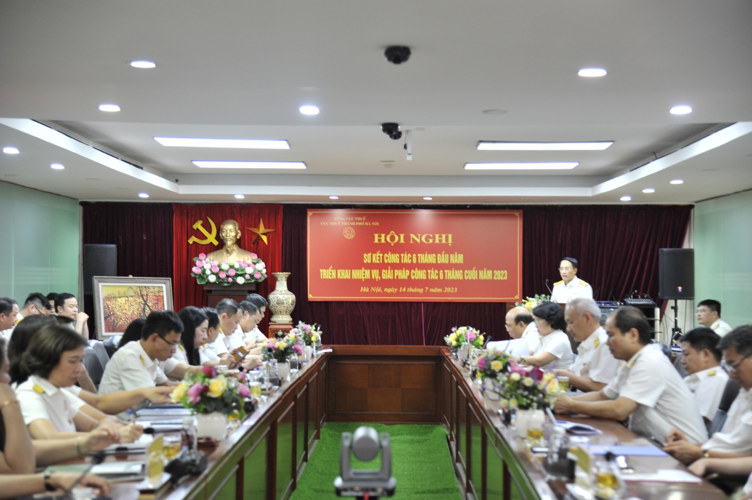 Cục Thuế Hà Nội tổ chức sơ kết công tác 6 tháng đầu năm vào chiều ngày 14/7.