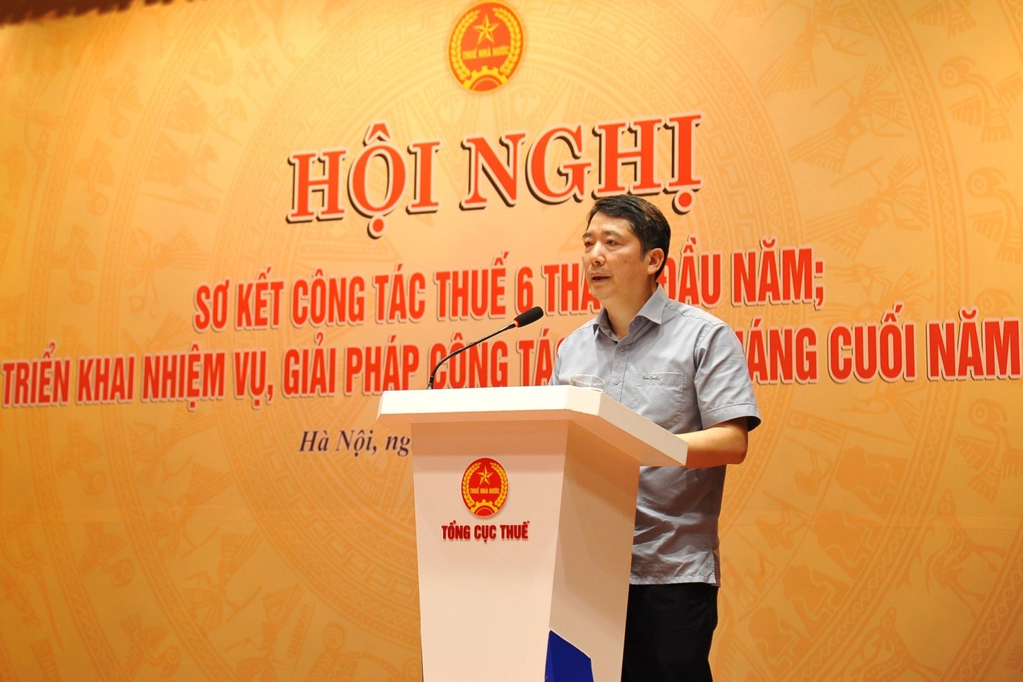 Thứ trưởng Bộ Tài chính Cao Anh Tuấn phát biểu chỉ đạo tại Hội nghị.