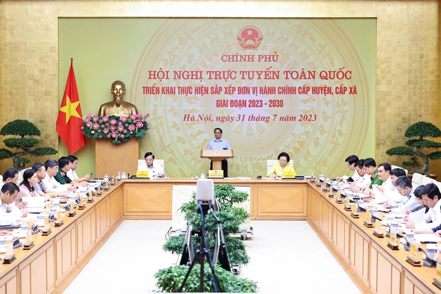 Thủ tướng Phạm Minh Chính chủ trì Hội nghị trực tuyến toàn quốc triển khai thực hiện sắp xếp đơn vị hành chính cấp huyện, cấp xã giai đoạn 2023-2030. Ảnh: VGP/Nhật Bắc