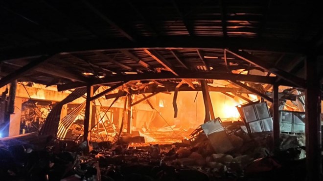 Hiện trường vụ cháy nổ tại Công ty HHCP khoa kỹ quốc tế Minh Dương ở Đài Loan (Trung Quốc) ngày 22/9.