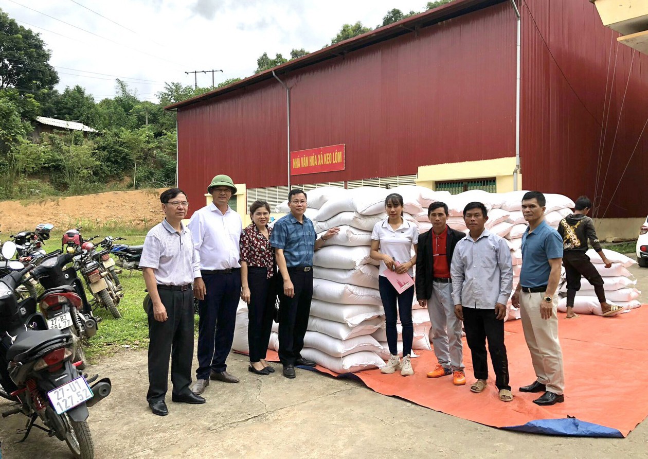 Cục DTNN khu vực Tây Bắc đã hoàn thành uất cấp hơn 1.296 tấn gạo dự trữ quốc gia hỗ trợ nhân dân 2 tỉnh (Điện Biên và Lai Châu) trong thời gian giáp hạt năm 2023.