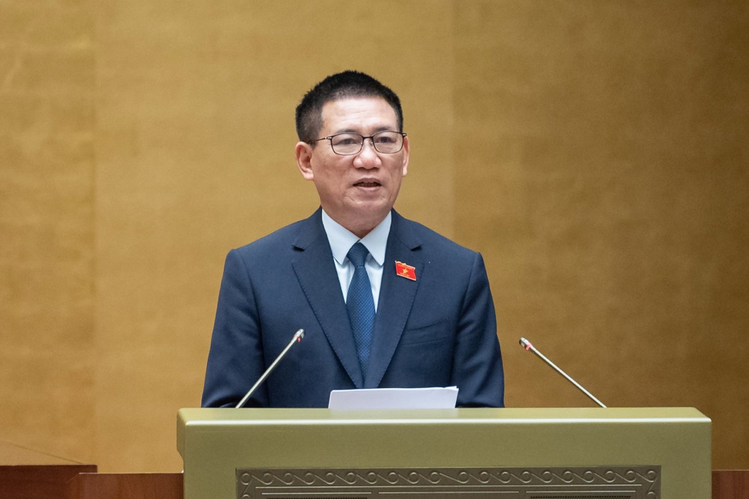 Bộ trưởng Bộ Tài chính Hồ Đức Phớc tại phiên họp của Quốc hội chiều ngày 23/10/2023.