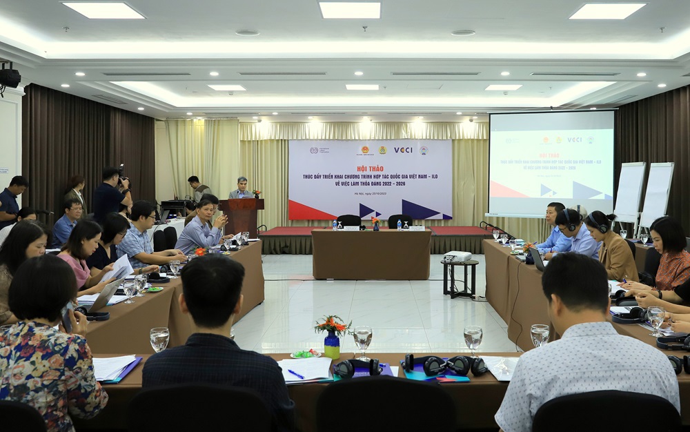 Quang cảnh Hội thảo triển khai Chương trình hợp tác quốc gia Việt Nam - ILO về Việc làm thỏa đáng giai đoạn 2022-2026.