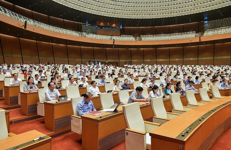 Các đại biểu dự phiên họp sáng 25/10.