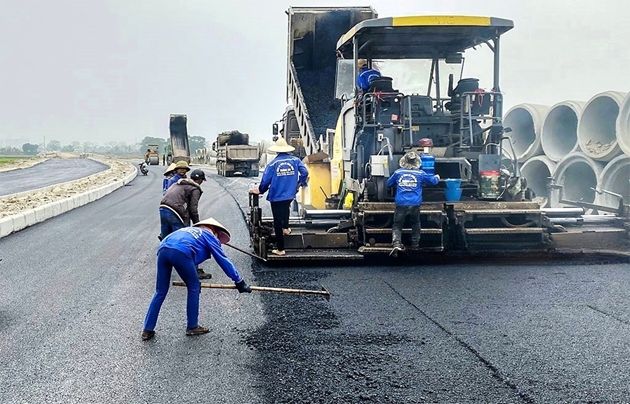 10 tháng năm 2023, ước giải ngân kế hoạch đầu tư vốn ngân sách nhà nước đạt 56,74%.