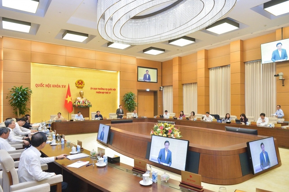 Quang cảnh Phiên họp thứ 27 của Ủy ban Thường vụ Quốc hội.