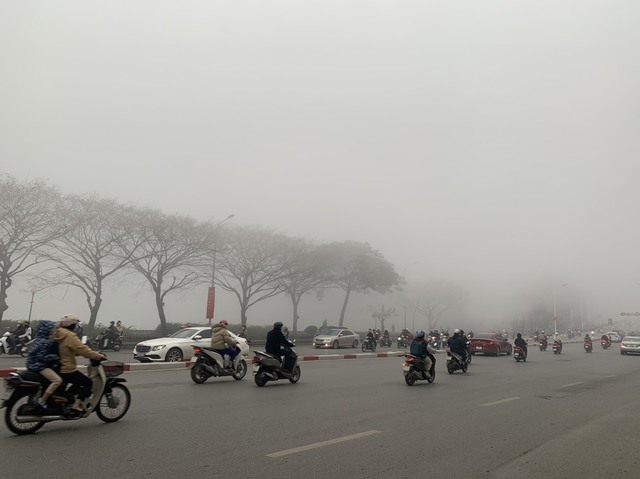 Sương mù dày đặc sáng 2/2 tại Hà Nội - Ảnh: VGP/T.C