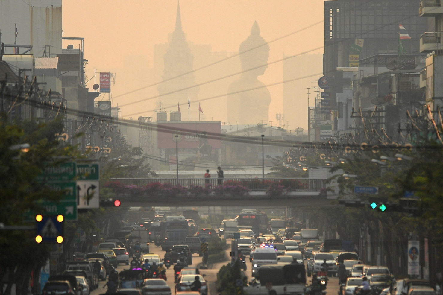 Thái Lan thường xuyên phải đối mặt với ô nhiễm không khí tại các thành phố lớn. 