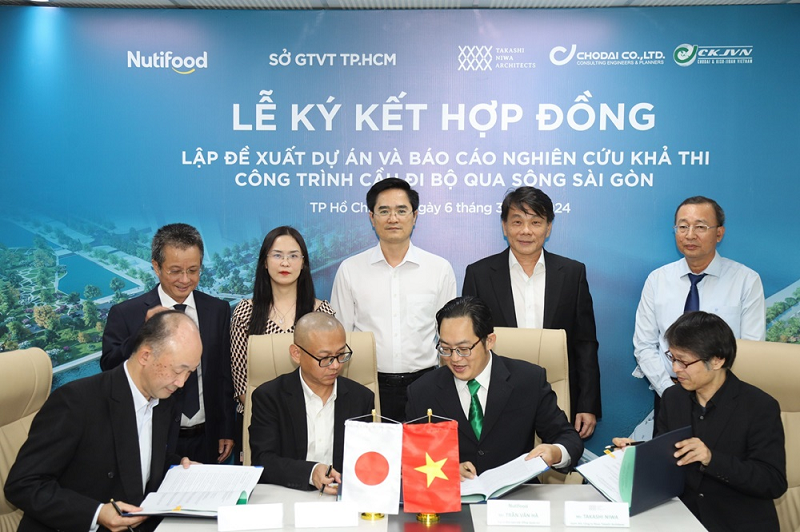 Lễ ký kết giữa Công ty Cổ phần Thực phẩm Dinh dưỡng Nutifood đã tổ chức Lễ ký kết với liên danh Công ty TNHH Chodai & Kiso - Jiban Việt Nam, Công ty TNHH Chodai, Công ty TNHH Kiến trúc Niwa
