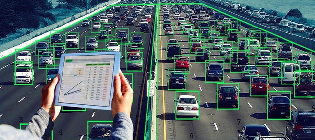 Hệ thống giao thông thông minh (ITS) là một bộ phận của công trình đường bộ cao tốc. Ảnh minh họa.
