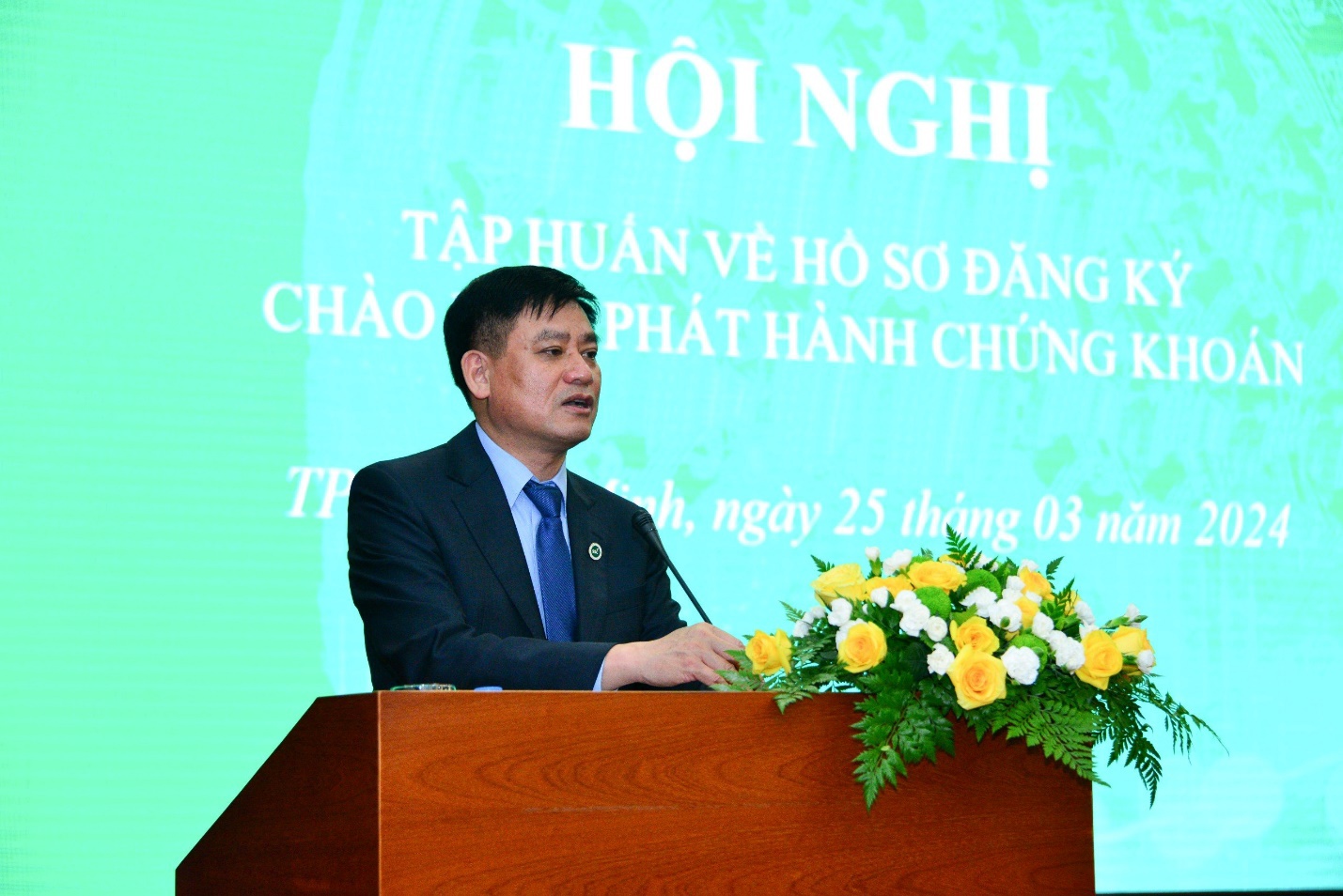Phó Chủ tịch UBCKNN Hoàng Văn Thu phát biểu khai mạc Hội nghị.
