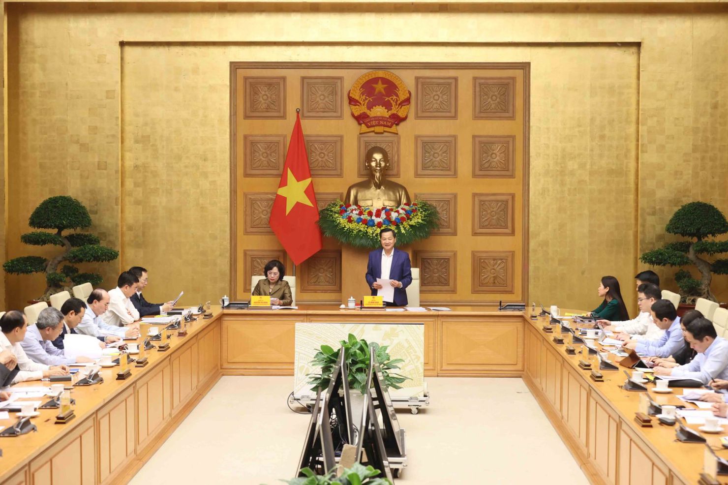 Phó Thủ tướng Chính phủ Lê Minh Khái chủ trì cuộc họp Hội đồng Tư vấn chính sách tài chính, tiền tệ quốc gia. Ảnh VGP