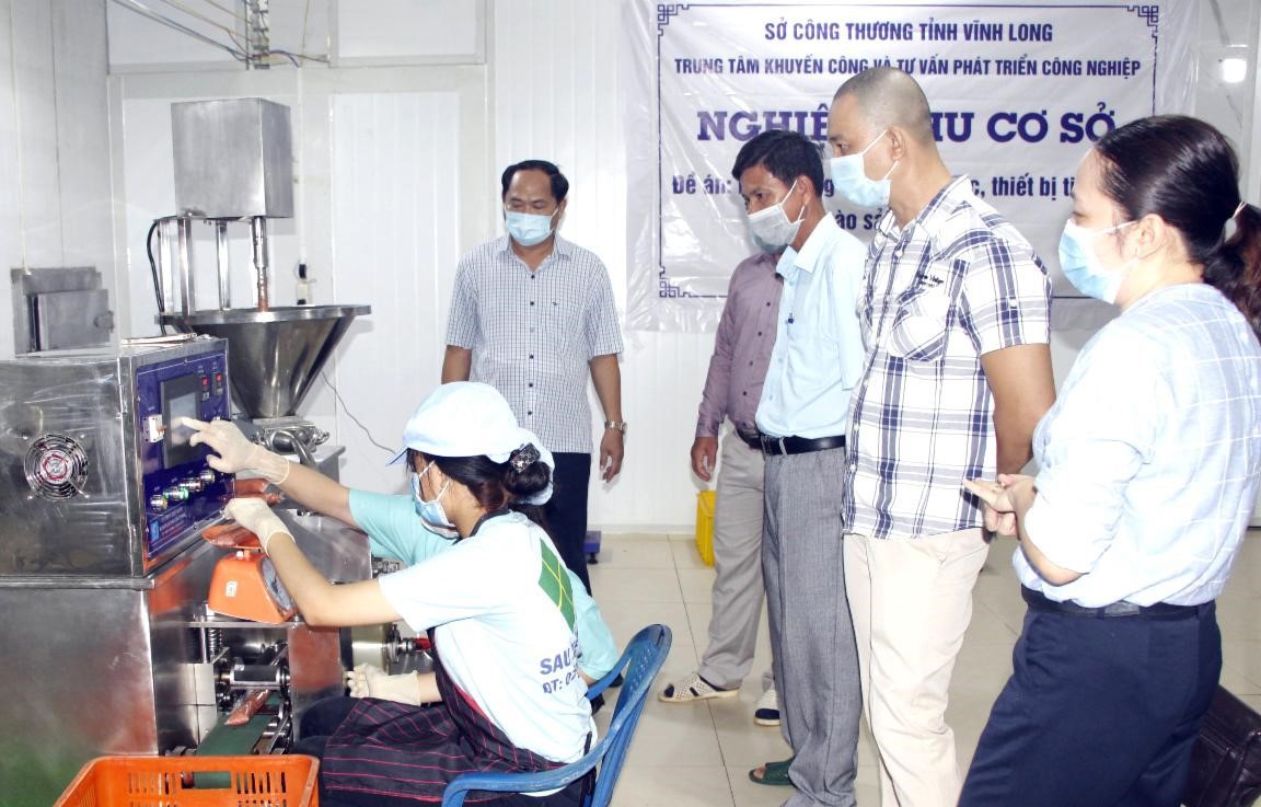 Công tác khuyến công của Vĩnh Long đã bám sát tình hình của các cơ sở công nghiệp nông thôn.