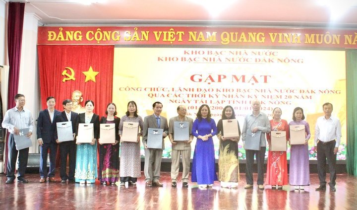 Năm 2004, KBNN Đắk Nông thực hiện thu ngân sách nhà nước chỉ khoảng 140 tỷ đồng, đến năm 2023 là 3.415 tỷ đồng cao gấp 24 lần so với năm 2004. 