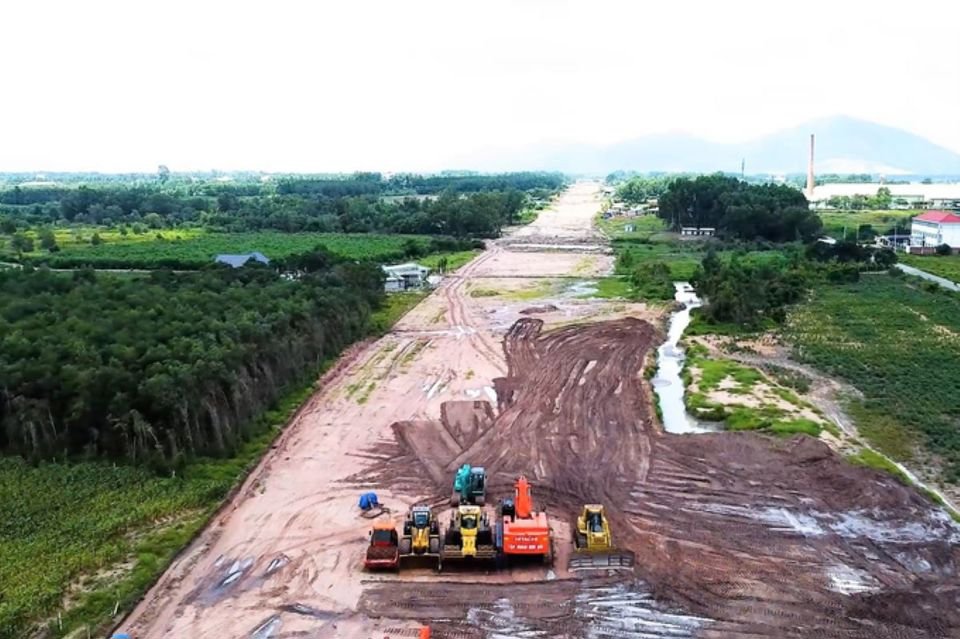 Bình Thuận, tỉnh Gia Lai, tỉnh Đồng Nai, tỉnh Bình Dương, tỉnh Bình Phước, tỉnh Tây Ninh có tỷ lệ giải ngân vốn đầu tư công năm 2024 thấp hơn bình quân chung cả nước. Ảnh: internet