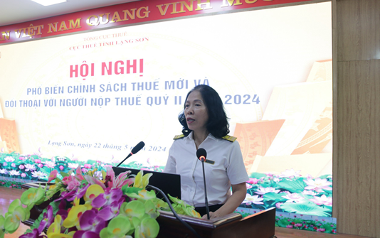 Bà Nguyễn Hằng Nga - Phó Cục trưởng Cục Thuế phát biểu tại Hội nghị.