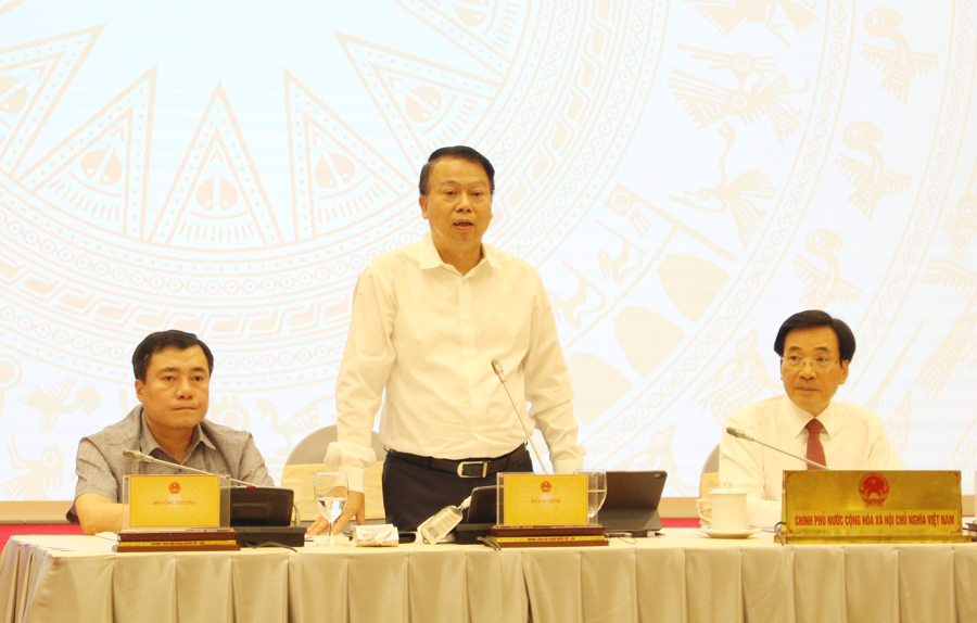 Thứ trưởng Bộ Tài chính Nguyễn Đức Chi phát biểu tại buổi Họp báo Chính phủ thường kỳ tháng 5/2024. 