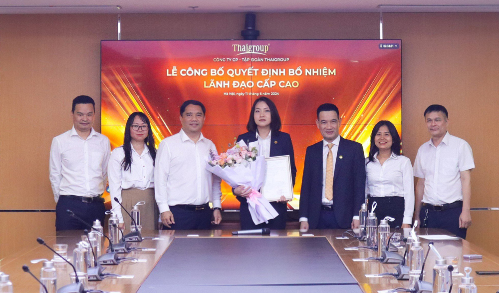 Bà Bùi Thái Ly cùng đội ngũ Ban Lãnh đạo Thaigroup.