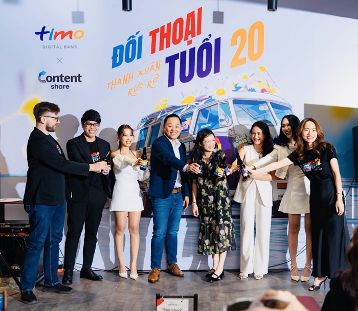 Host Thu Trần cùng lãnh đạo của Ngân hàng số Timo và Content Share cùng 6 khách mời đầu tiên của Talk Sâu Đối thoại tuổi 20 - chính thức ra mắt.