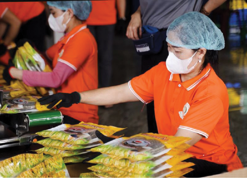 Hỗ trợ các cơ sở có sản phẩm công nghiệp nông thôn tiêu biểu tiếp cận các chương trình khuyến công địa phương và quốc gia…