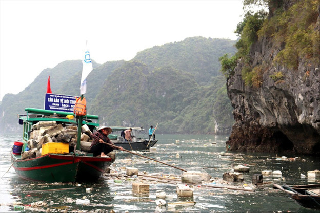 Xử lý rác thải tại Vịnh Hạ Long sẽ được thực hiện liên tục, thường xuyên.