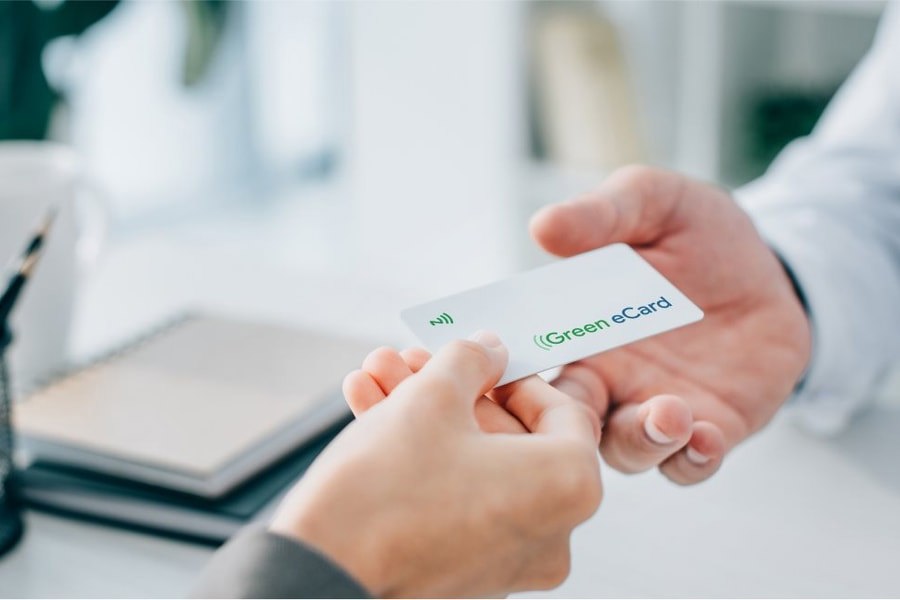 GreenEcard không chỉ giúp cắt giảm chi phí sản xuất mà còn nâng cao hình ảnh thương hiệu như một doanh nghiệp có trách nhiệm với môi trường.