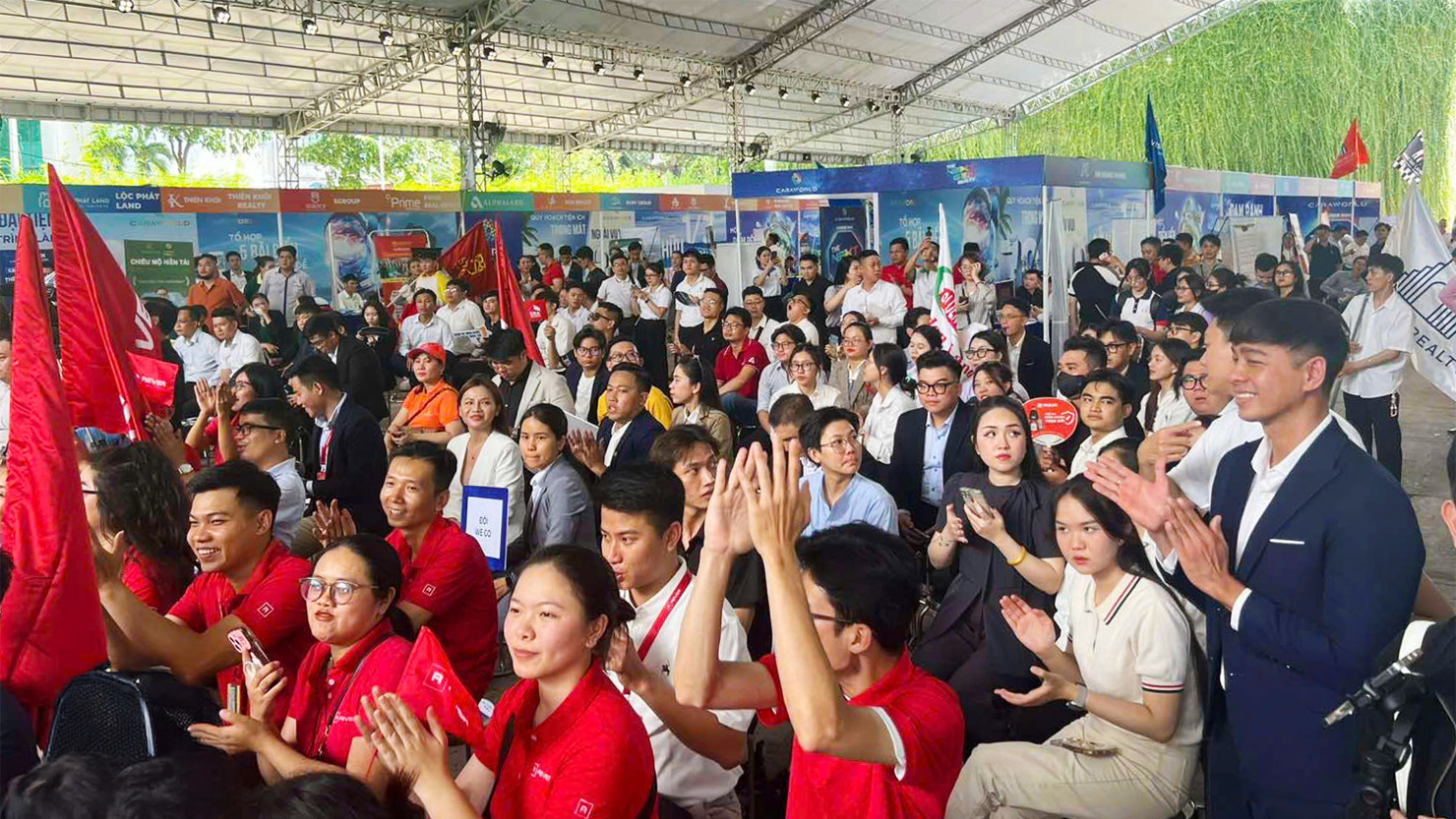 CaraWorld Career Day 2024 – The Nextgen Realty thu hút các bạn trẻ tham dự và ứng tuyển. Ảnh: KN