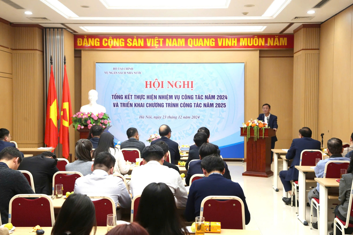 Vụ Ngân sách Nhà nước tổ chức Hội nghị tổng kết thực hiện nhiệm vụ công tác năm 2024 và triển khai chương trình công tác năm 2025.