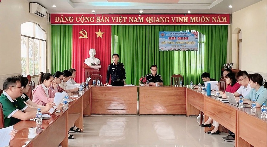 Đối thoại giữa Cục Hải quan Đồng Tháp với cộng đồng doanh nghiệp được tổ chức định kỳ hàng quý. Ảnh: TTHT