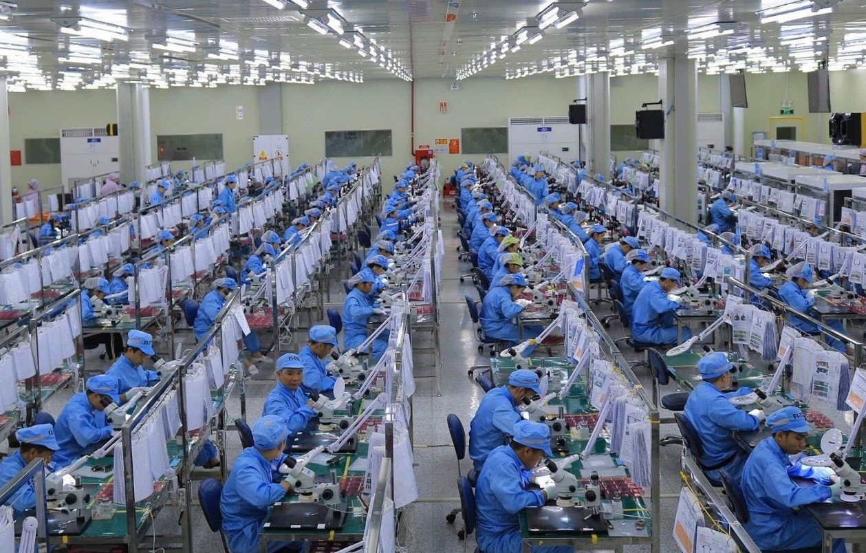 Cần khuyến khích các doanh nghiệp trong nước và doanh nghiệp FDI đầu tư mạnh vào các lĩnh vực thâm dụng công nghệ...