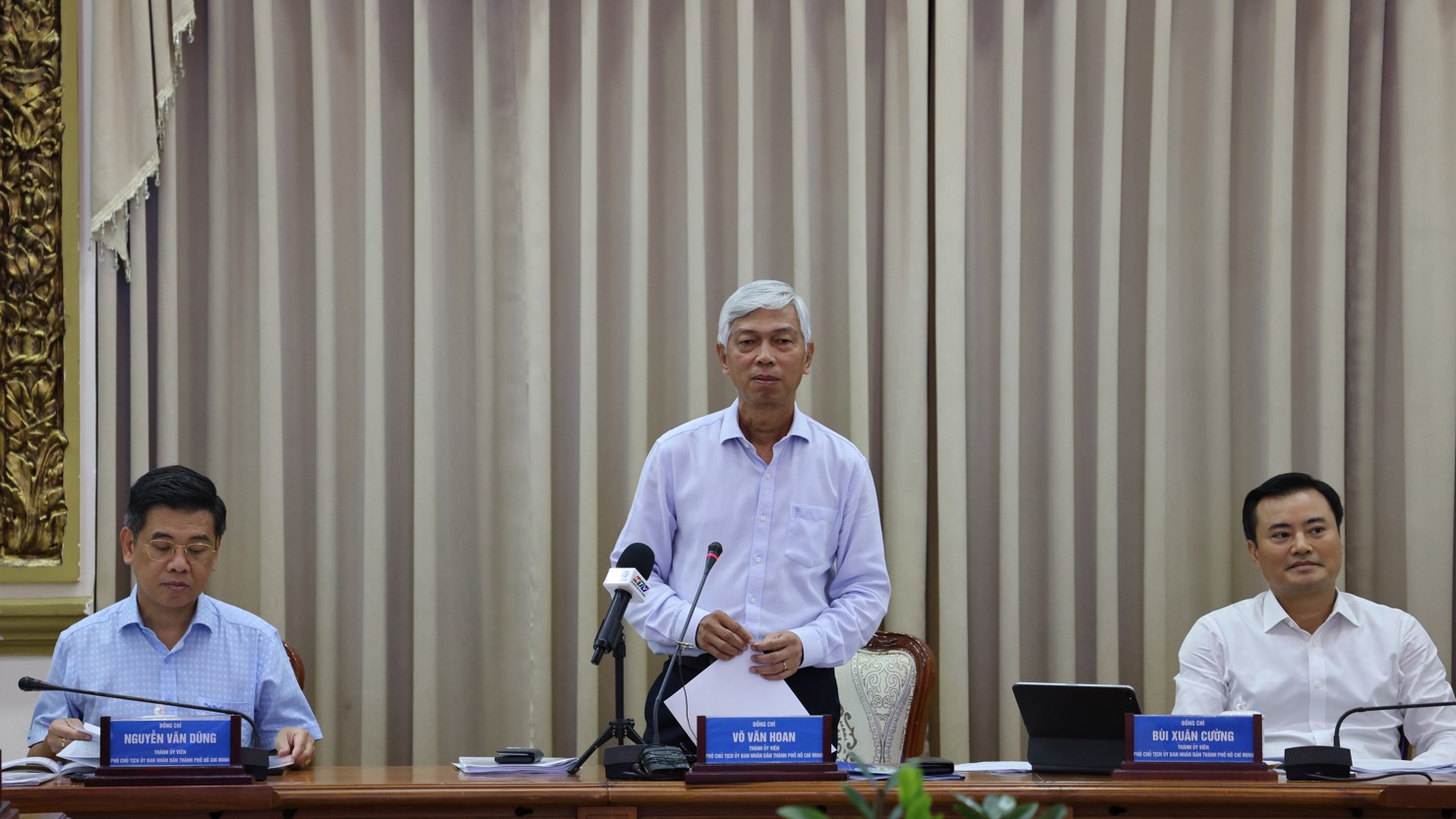 Phó Chủ tịch UBND TP. Hồ Chí Minh Võ Văn Hoan phát biểu tại cuộc họp