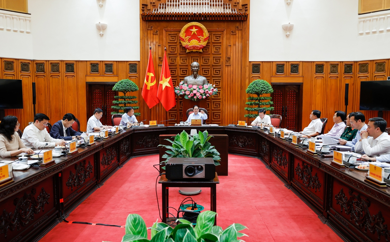 Toàn cảnh phiên họp. Ảnh: VGP