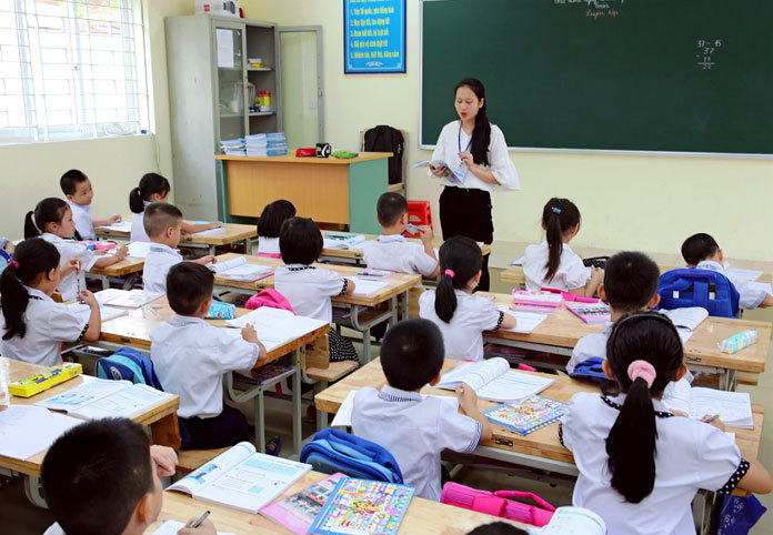 Việc ưu tiên lương cho nhà giáo thể hiện sự ghi nhận, khuyến khích với đội ngũ giáo viên - Ảnh: Internet